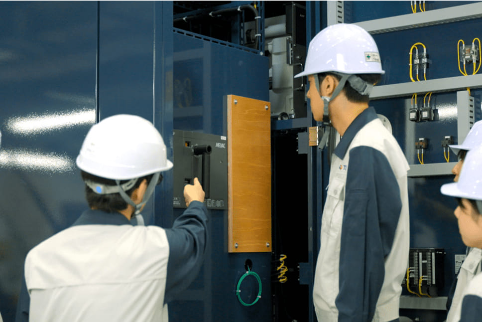 高圧受変電設備の点検